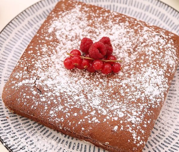 Moelleux Au Chocolat Sans Beurre Ni Crème Recettes En Famille 